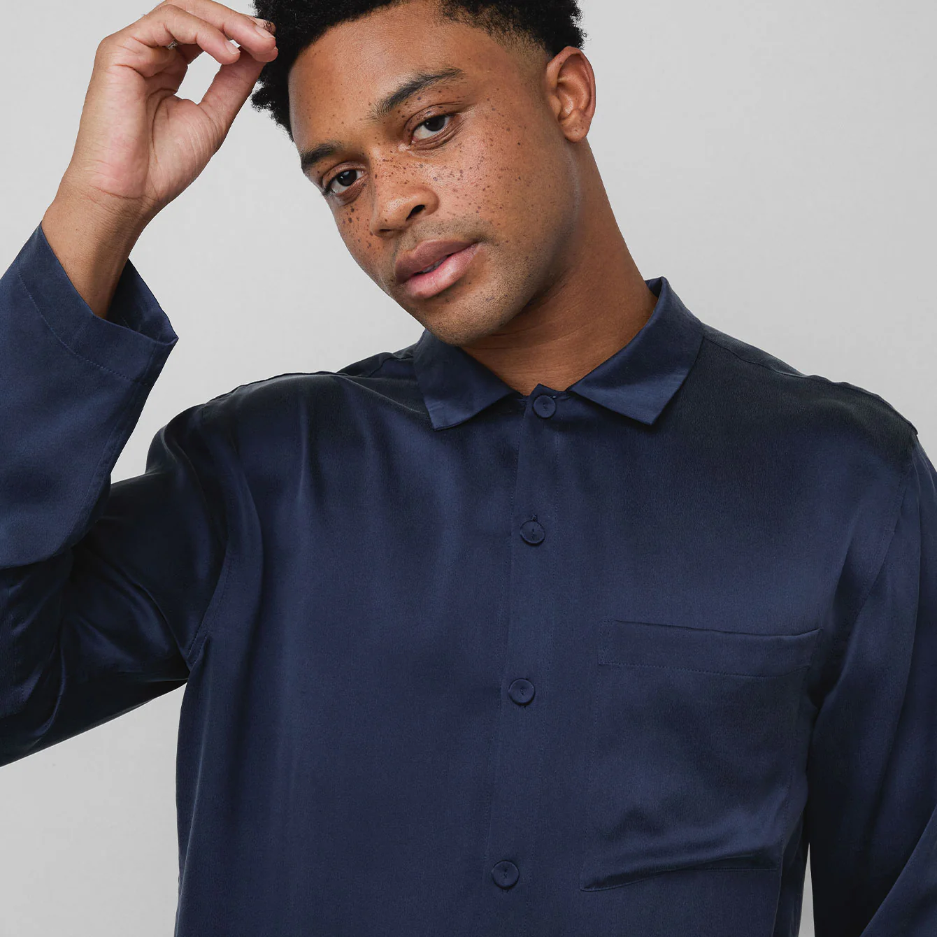 Men's Washable Silk Button Up Set - Image 4