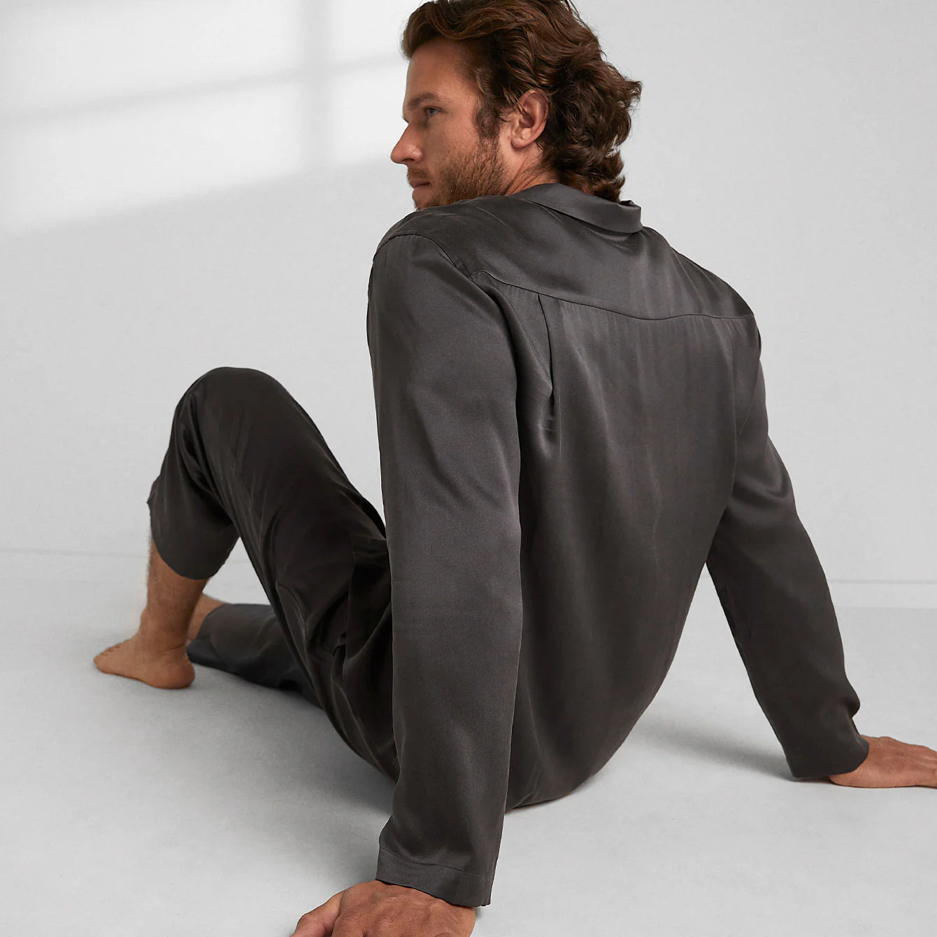 Men's Washable Silk Button Up Set - Image 6