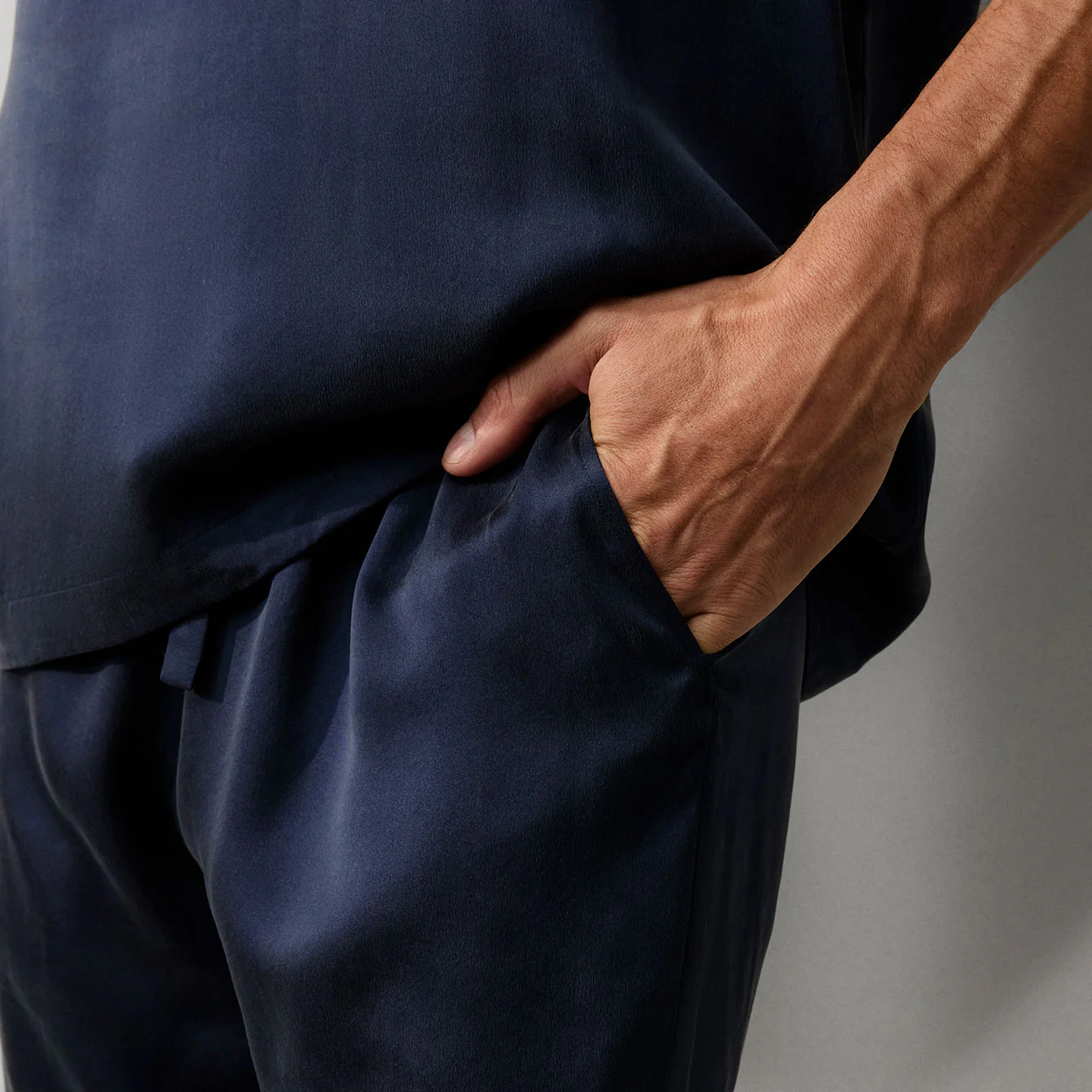 Men's Washable Silk Short Set - Image 5