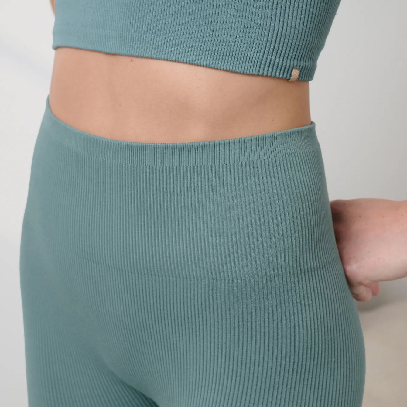 Seamless Modal Flow Legging - Image 3