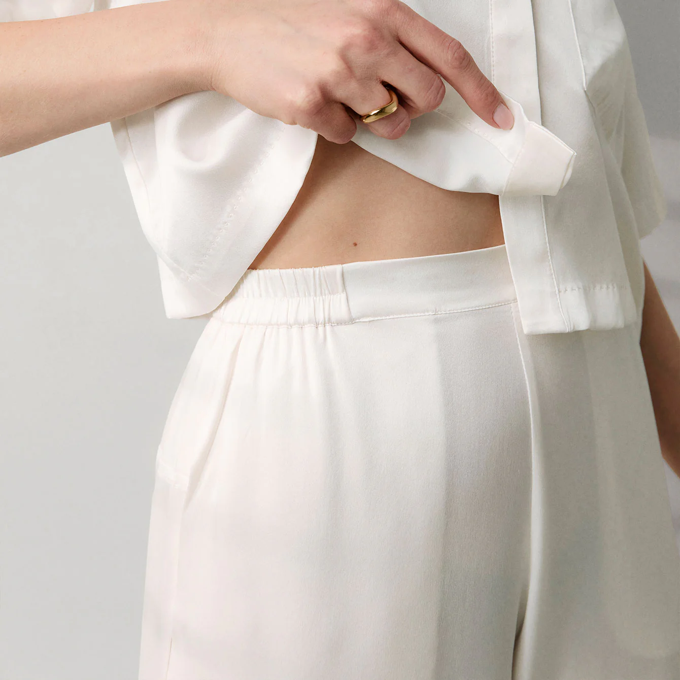 Washable Silk High Rise Pant Set - Image 4