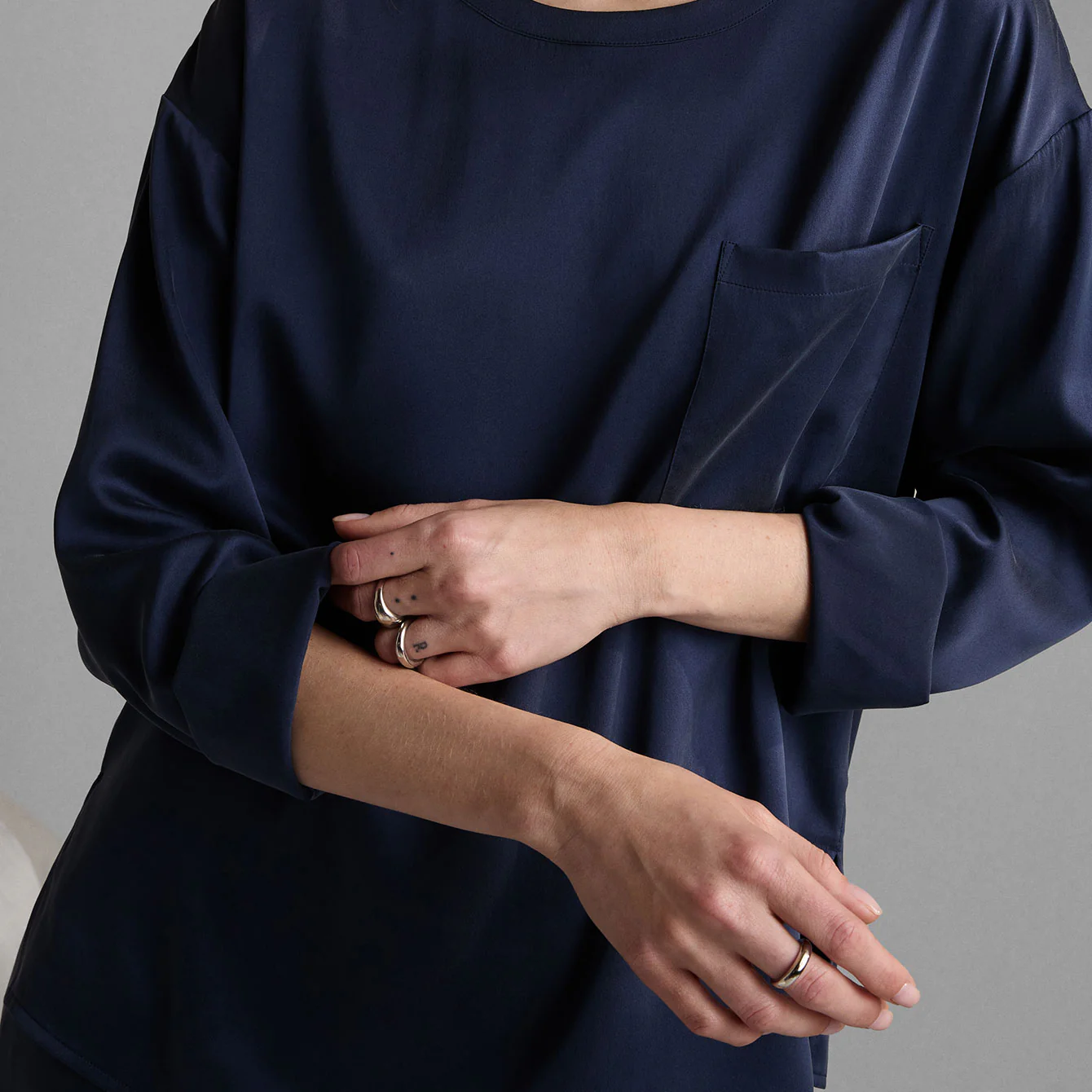 Washable Silk Long Sleeve Jogger Pant Set - Image 6