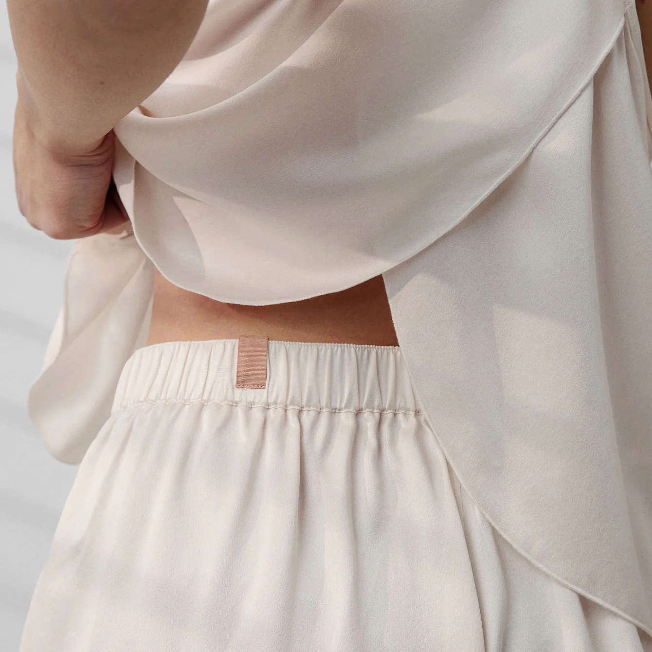 Washable Silk Tulip Back Set - Image 6